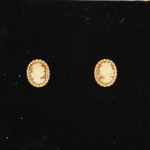 Carnelian and Shell Carved Cameo Earrings in 14K Gold Setting